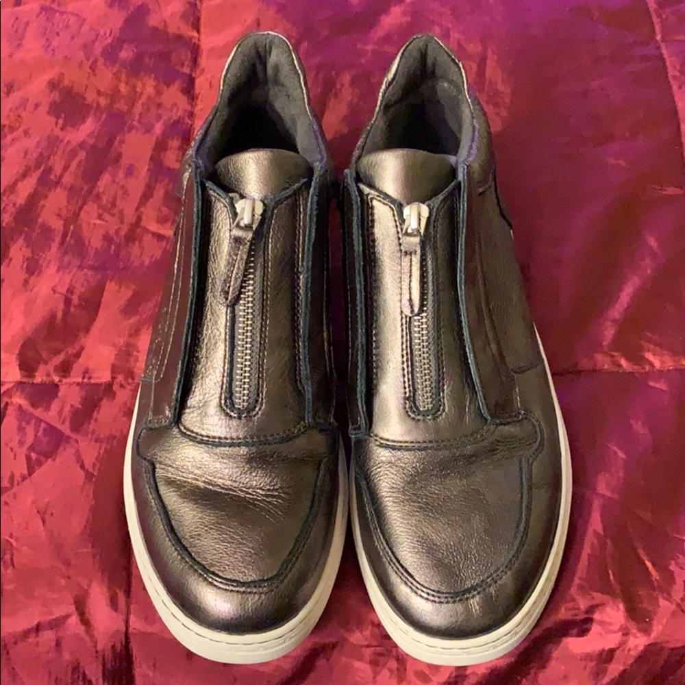 Earth Shoes Zane Sneakers - Platinum - 10